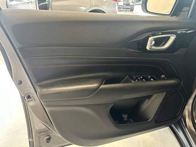 Used 2023 Jeep Compass Trailhawk AWD/4WD image 25