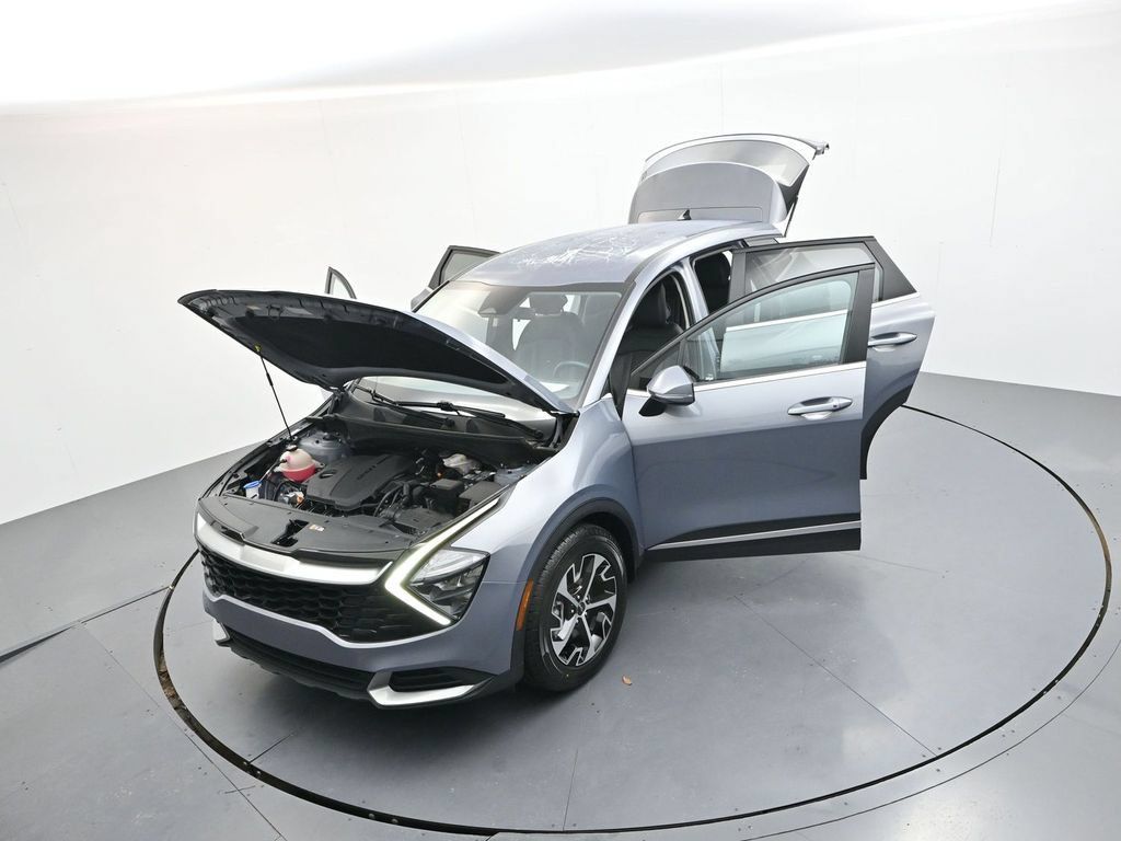 Used 2023 Kia Sportage EX FWD image 26