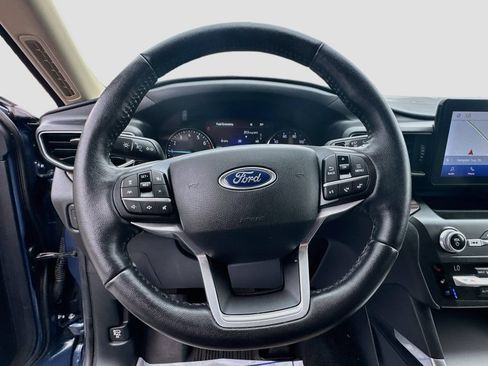 Used 2020 Ford Explorer Limited w/ Class III Trailer Tow Package AWD/4WD image 11