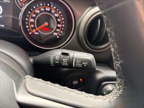 Used 2022 Jeep Wrangler Willys image 14