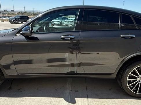 Used 2022 Mercedes-Benz GLC 300 4MATIC Coupe image 4