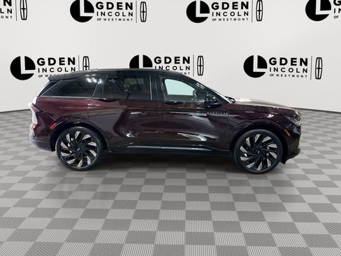 Used 2024 Lincoln Nautilus Reserve w/ Equipment Group 203A AWD/4WD image 9