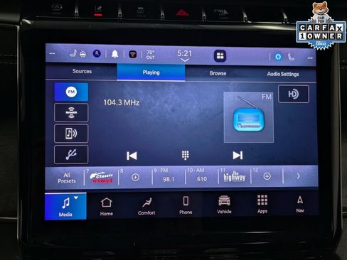 Used 2024 Jeep Grand Cherokee Overland w/ Luxury Tech Group IV AWD/4WD image 13
