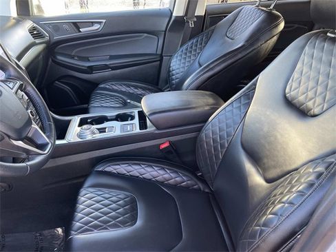 Used 2024 Ford Edge Titanium image 22