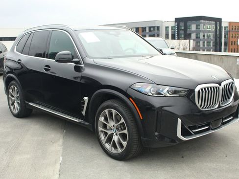 Certified 2024 BMW X5 xDrive40i w/ Premium Package image 1
