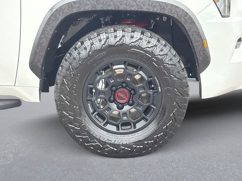 Used 2025 Toyota Sequoia TRD Pro AWD/4WD image 40