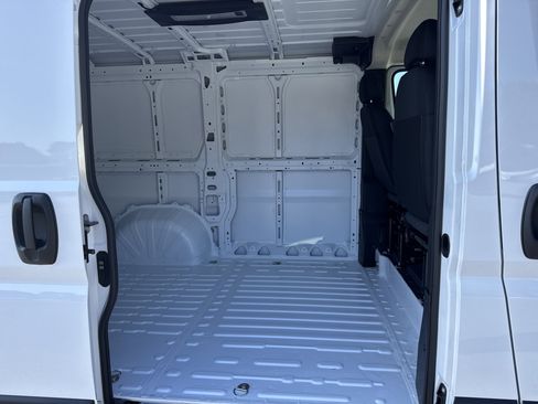 New 2026 RAM ProMaster 1500 w/ Convenience Group image 18