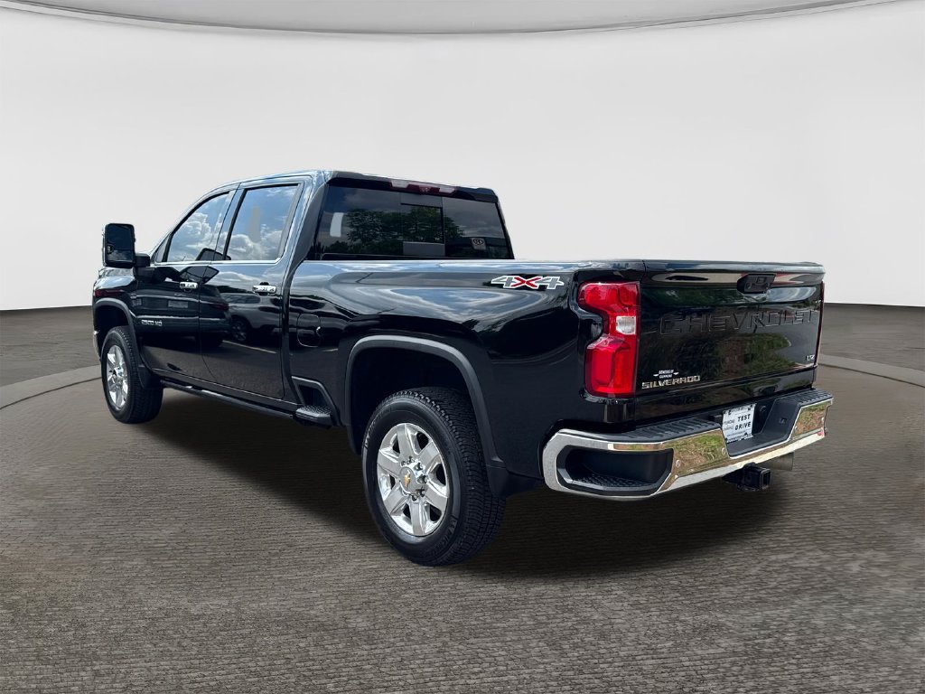 Used 2022 Chevrolet Silverado 2500 LTZ w/ LTZ Plus Package AWD/4WD image 5
