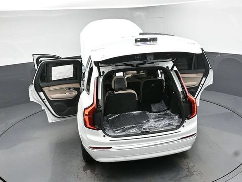 New 2026 Volvo XC90 B6 Plus w/ Protection Package Premier AWD/4WD image 50