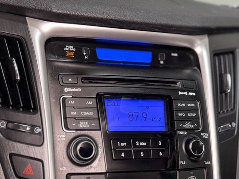 Used 2011 Hyundai Sonata GLS image 17