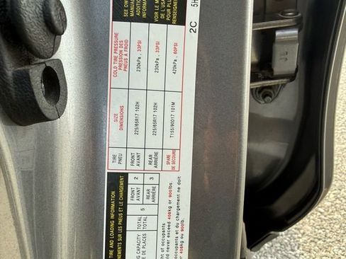 Used 2019 Nissan Rogue SV image 25