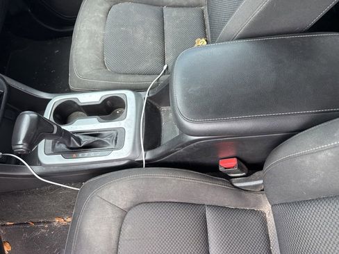 Used 2018 Chevrolet Colorado LT AWD/4WD image 16