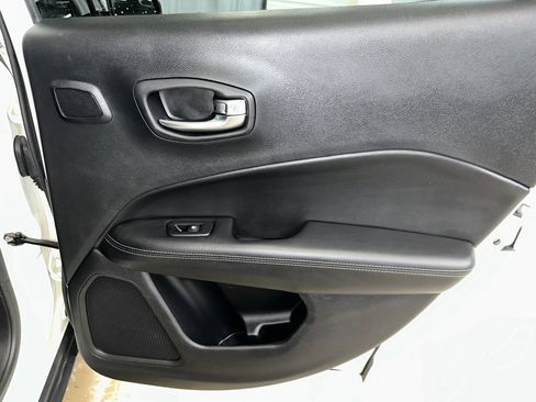 Used 2020 Jeep Compass High Altitude image 29