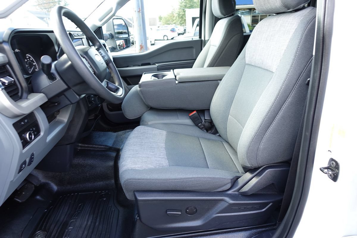 Used 2024 Ford F350 XLT w/ FX4 Off-Road Package AWD/4WD image 18