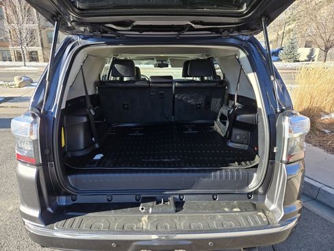 Used 2018 Toyota 4Runner Limited image 10