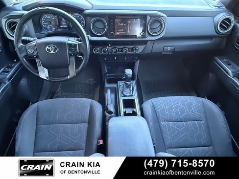 Used 2017 Toyota Tacoma SR image 29