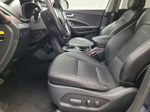 Used 2017 Hyundai Santa Fe SE image 17