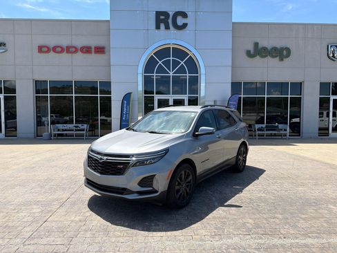 Used 2023 Chevrolet Equinox RS w/ RS Leather Package AWD/4WD image 1