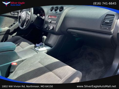 Used 2010 Nissan Altima 2.5 S FWD image 8