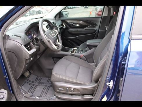 Used 2022 GMC Terrain SLE w/ Driver Convenience Package FWD image 14