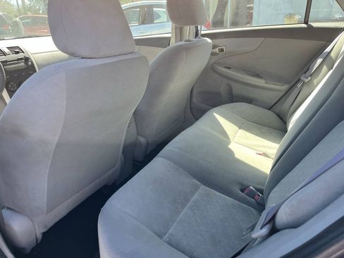 Used 2009 Toyota Corolla LE FWD image 9