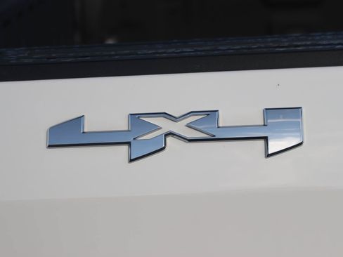 Used 2024 GMC Sierra 1500 Elevation AWD/4WD image 11