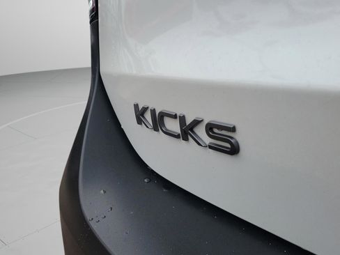 Certified 2025 Nissan Kicks SV image 33