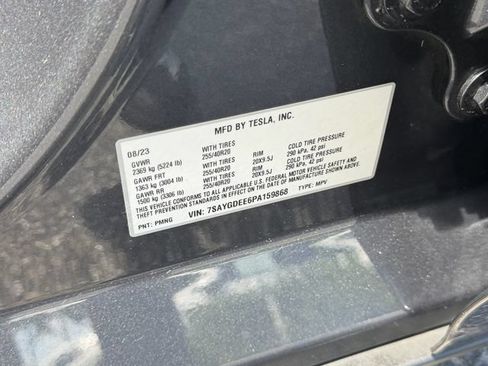 Used 2023 Tesla Model Y Long Range AWD/4WD image 21