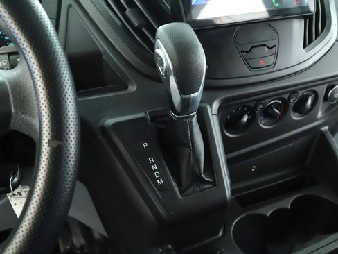Used 2017 Ford Transit 350 XL image 9