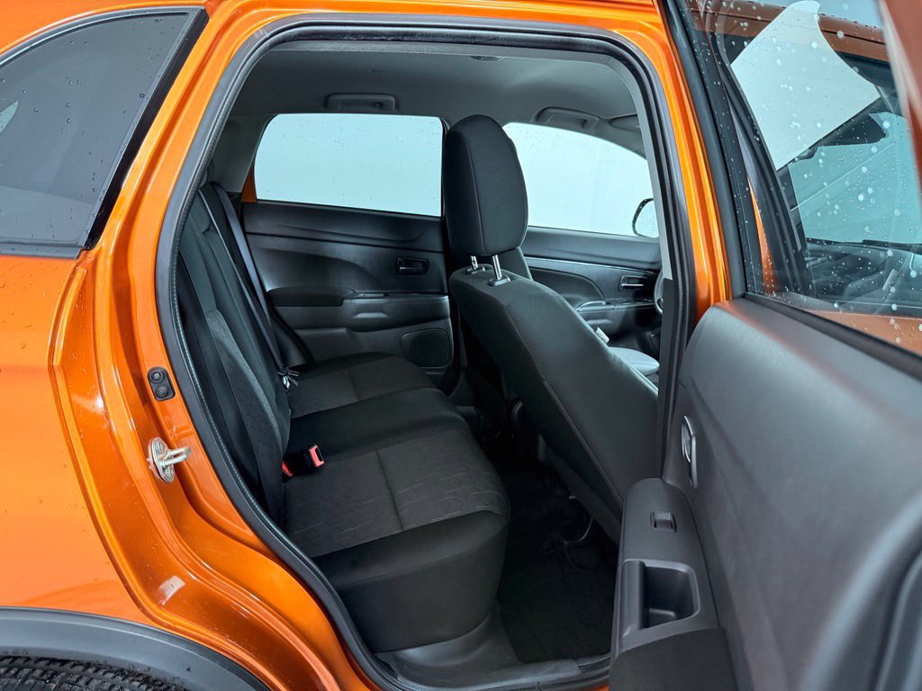 Used 2024 Mitsubishi Outlander Sport ES AWD/4WD image 18