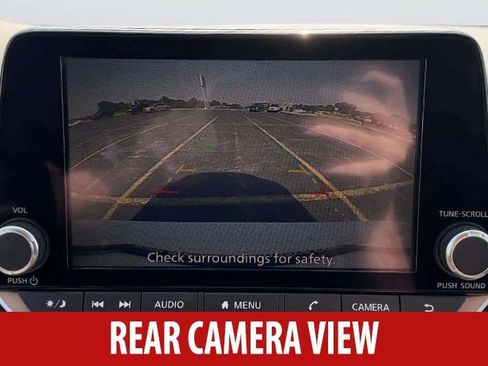 Used 2024 Nissan Rogue SV AWD/4WD image 8