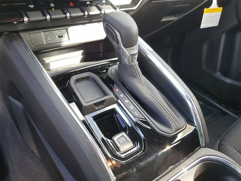 New 2026 GMC Canyon Elevation w/ Convenience Package image 19