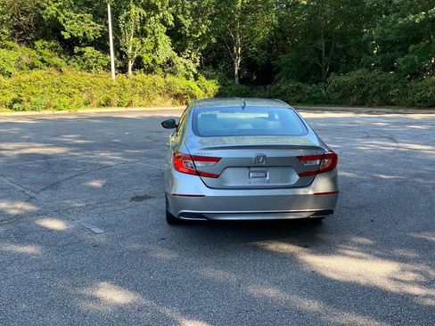 Used 2018 Honda Accord LX image 6