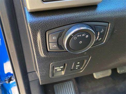 Used 2020 Ford F150 Lariat w/ Equipment Group 502A Luxury image 16