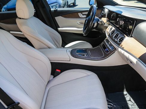 Certified 2022 Mercedes-Benz E 350 4MATIC Sedan w/ Driver Assistance Package image 15