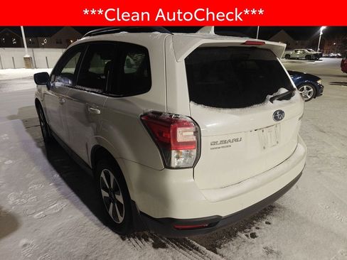 Used 2017 Subaru Forester 2.5i Premium image 4