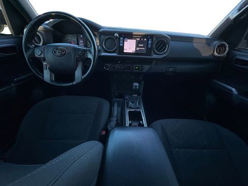 Used 2016 Toyota Tacoma TRD Sport image 20