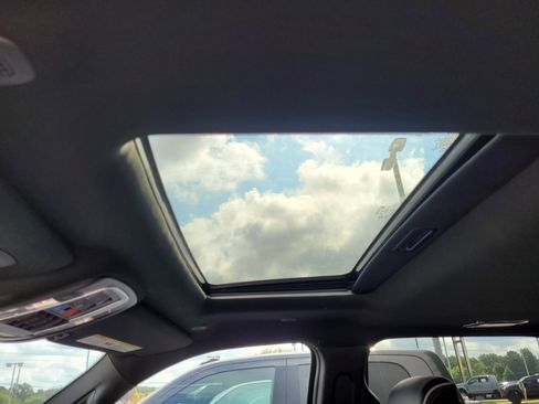 New 2025 RAM 3500 Limited image 11