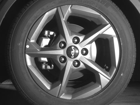 Used 2025 Kia K4 LXS image 12