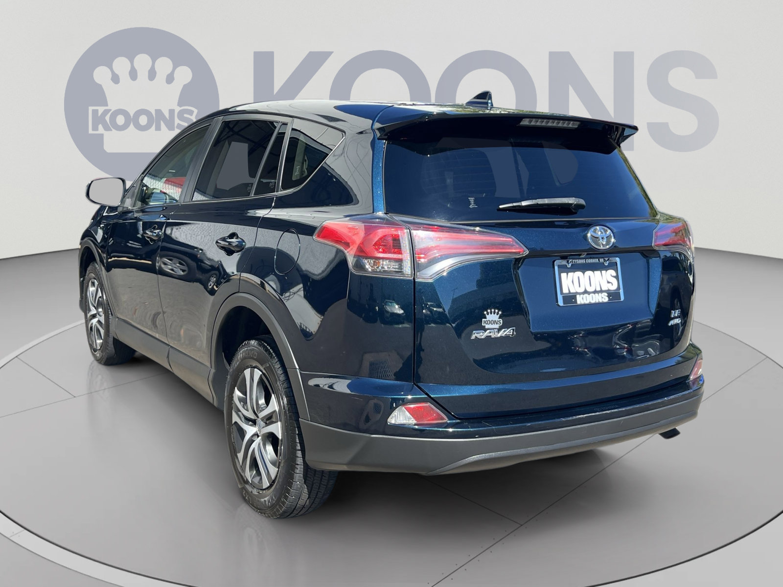 Used 2018 Toyota RAV4 LE w/ All Weather Liner Package AWD/4WD image 4