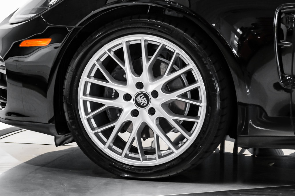 Used 2022 Porsche Panamera 4 AWD/4WD image 63