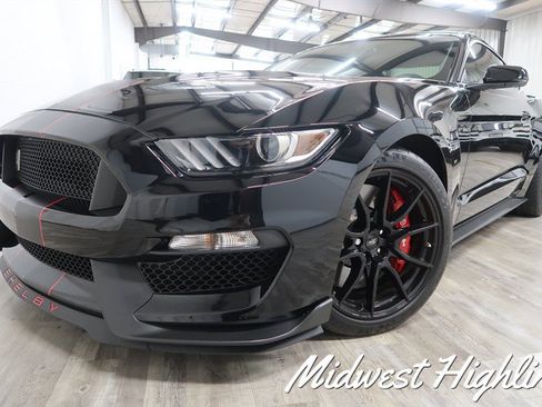 Used 2019 Ford Mustang Shelby GT350 w/ Technology Package RWD image 2