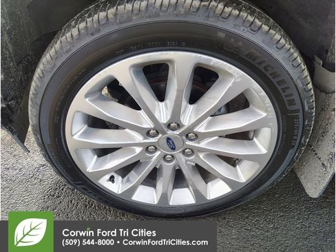 Used 2020 Ford F150 Limited image 8