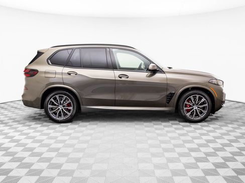New 2026 BMW X5 xDrive50e w/ M Sport Package image 8