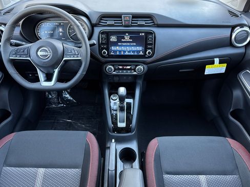 New 2025 Nissan Versa SR w/ Trunk Package image 10