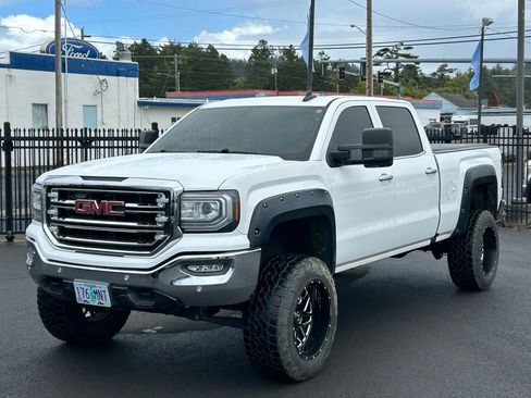 Used 2017 GMC Sierra 1500 SLT w/ SLT Premium Package AWD/4WD image 3