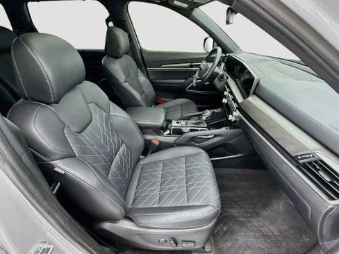 Used 2024 Kia Telluride EX X-Line AWD/4WD image 19
