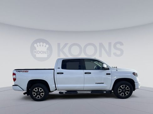 Used 2017 Toyota Tundra SR5 image 8