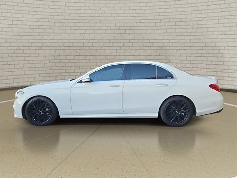 Used 2019 Mercedes-Benz E 300 image 5