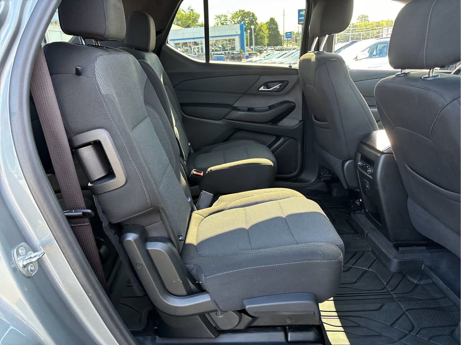 Certified 2023 Chevrolet Traverse LT FWD image 27